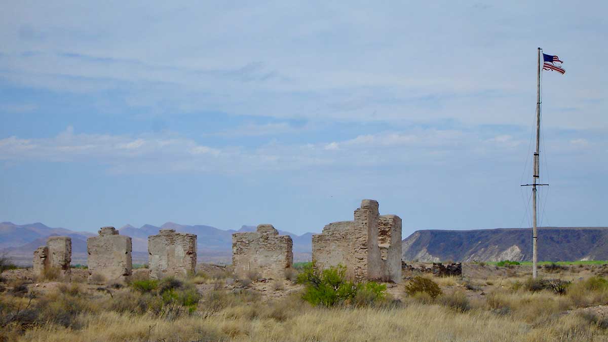 The remains of Fort Craig in New Mexico. Photo by Bud Russo.