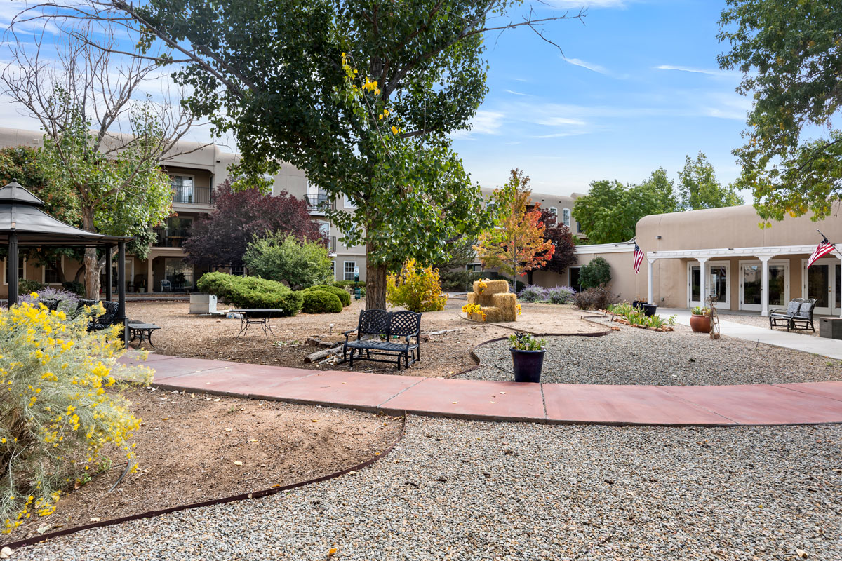 Kingston Residence of Santa Fe grounds senior living
