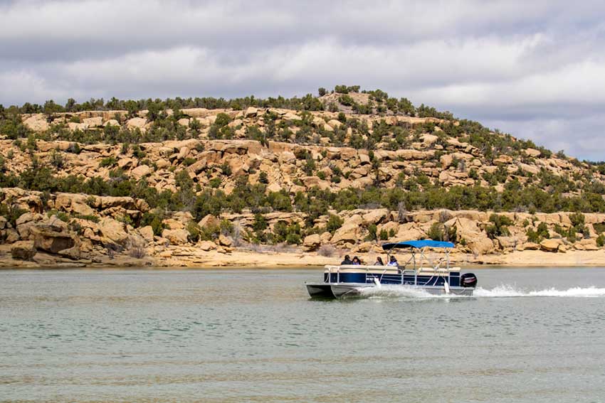 Boaters at Navajo Lake State Park.
